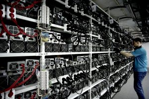Crypto-Servers-Bitcoin-AFP-1K-01.jpg