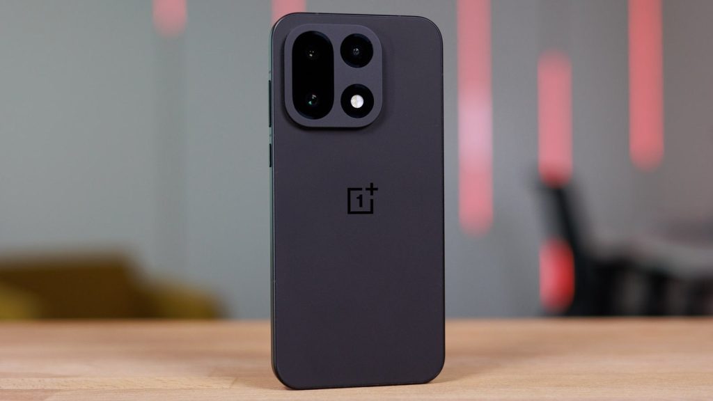 The-first-great-OnePlus-15-deal-is-finally-here-but-is-it-too-late-to-matter.jpg
