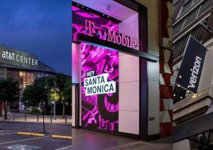 AT-T-T-Mobile-and-Verizon-are-losing-wireless-traffic-to-an-unlikely-rival.jpg