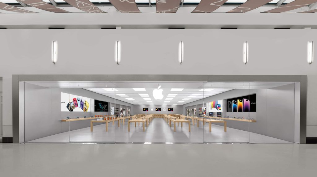 Its-the-end-for-the-first-unionized-Apple-Store-that-forced-Cupertino-to-raise-wages-but-its-not-wha.jpeg