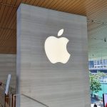 Q1 smartphone shipment growth is a stunner as Apple and Samsung swap places