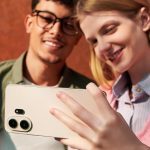 This new smartphone lasts a week on a single charge!