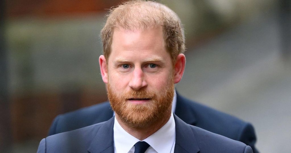cbsn-fusion-prince-harry-takes-on-british-tabloid-daily-mail-in-court-thumbnail.jpg
