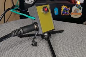 cia-laser-microphone-spy-gadget.jpg