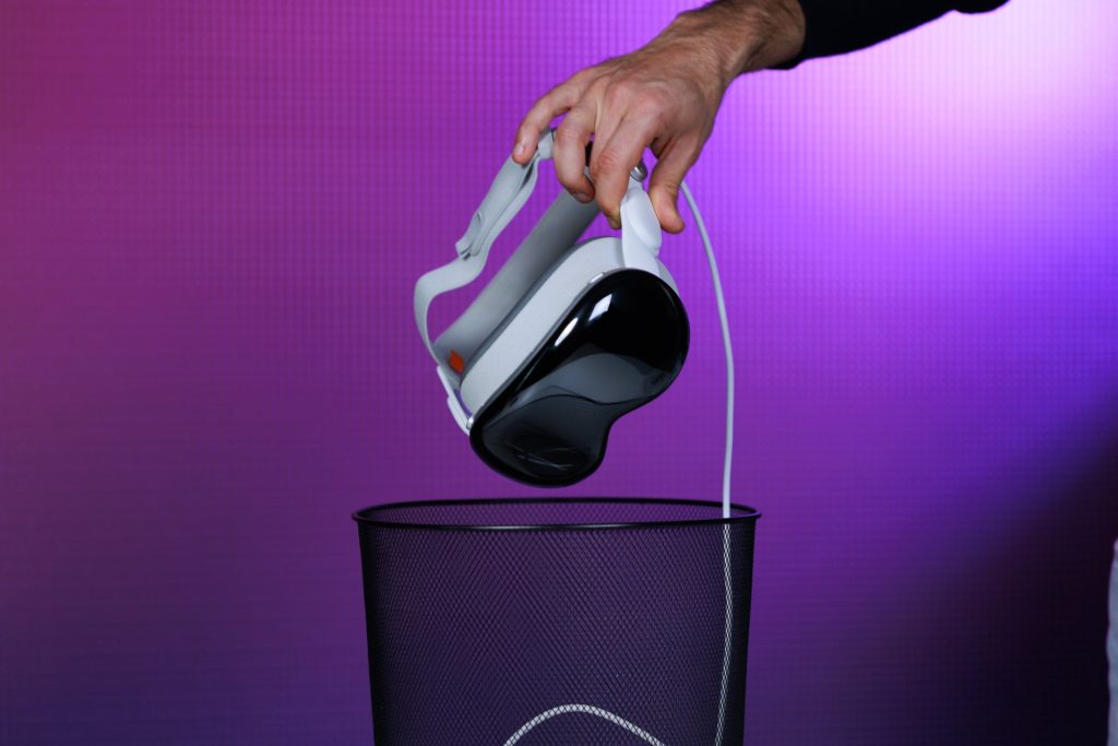 Apple-may-still-launch-a-Vision-Pro-sequel-but-that-wont-happen-anytime-soon.jpg