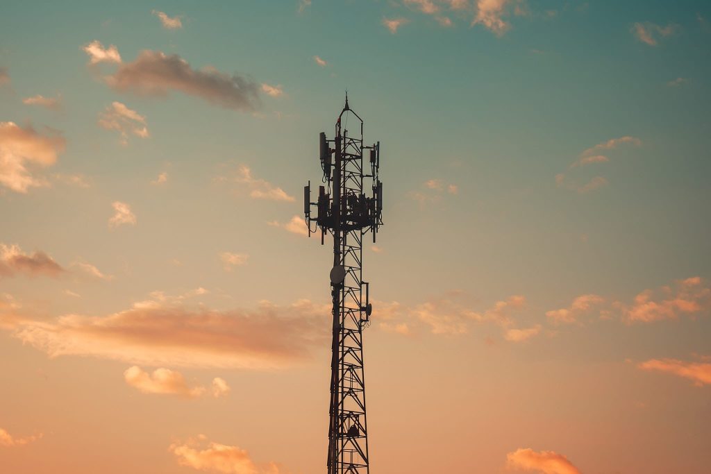 Getting-cellular-service-is-about-to-become-a-lot-harder.jpg