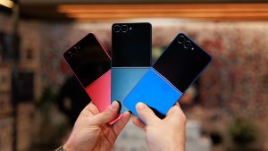 Giving-up-on-the-Galaxy-Z-Flip-line-would-be-Samsungs-dumbest-move.-since-the-Galaxy-Notes-death.j.jpeg