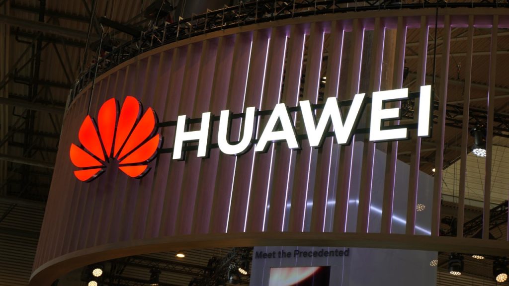 Huawei-says-a-new-Kirin-chip-equivalent-to-3nm-will-power-the-upcoming-Mate-90-series.jpg