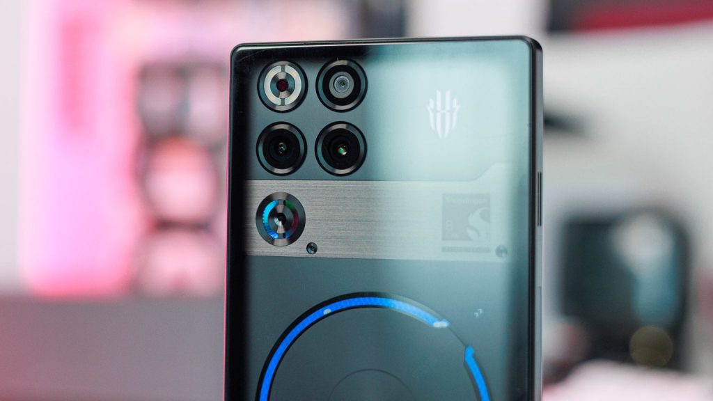 I-used-the-most-powerful-phone-in-existance-and-its-not-a-Galaxy-S26-Ultra-or-an-iPhone-17-Pro-Max.j.jpeg