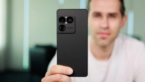 OK-Ill-make-sure-not-to-shoot-any-people-with-the-Sony-Xperia-1-VIII.jpg