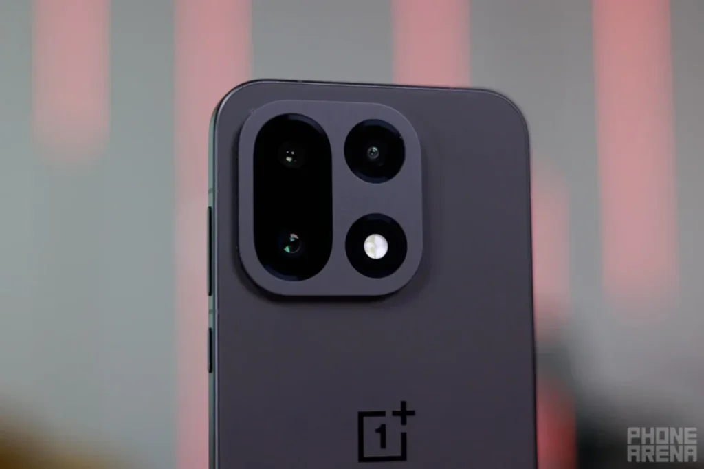 OnePlus-is-practically-begging-you-to-get-the-OnePlus-15-with-this-lovely-discount-and-a-freebie.jpg