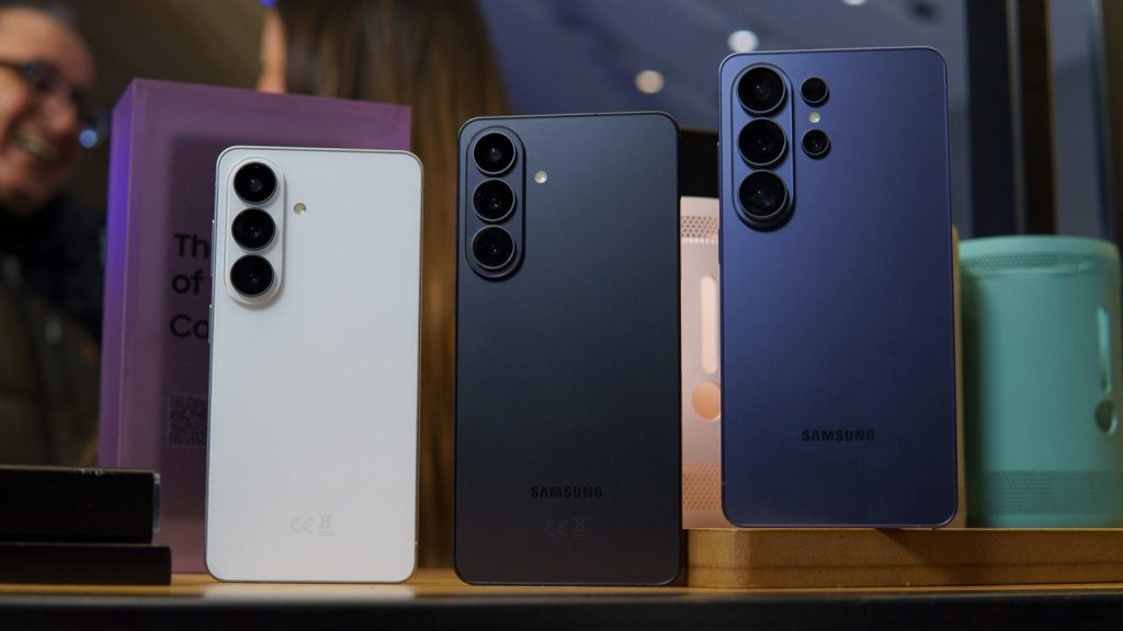 Samsungs-chip-crisis-is-about-to-land-on-your-wallet-heres-whats-coming.jpg