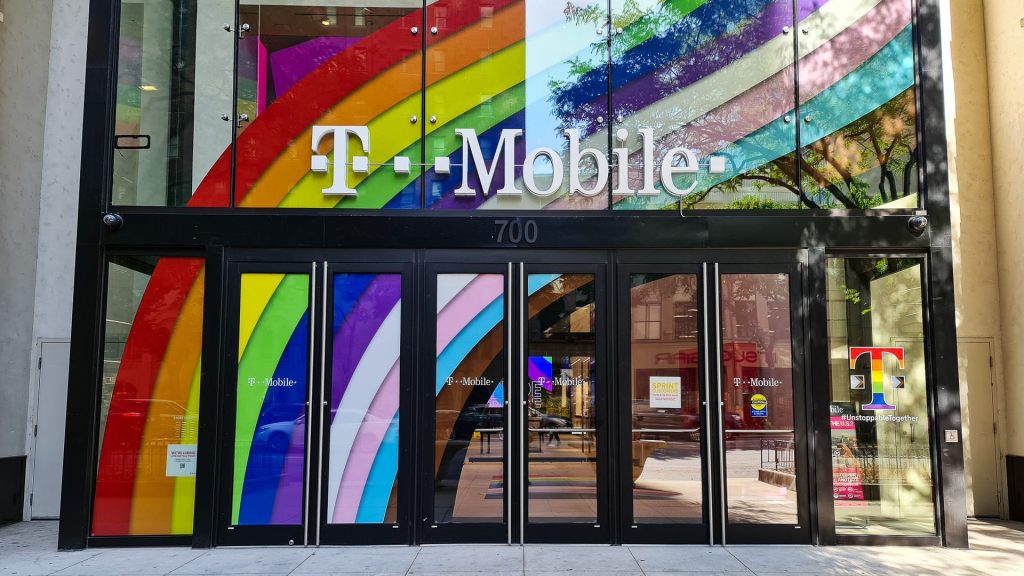 T-Mobile-is-axing-stores-and-you-told-us-exactly-where-youd-go-instead.jpg