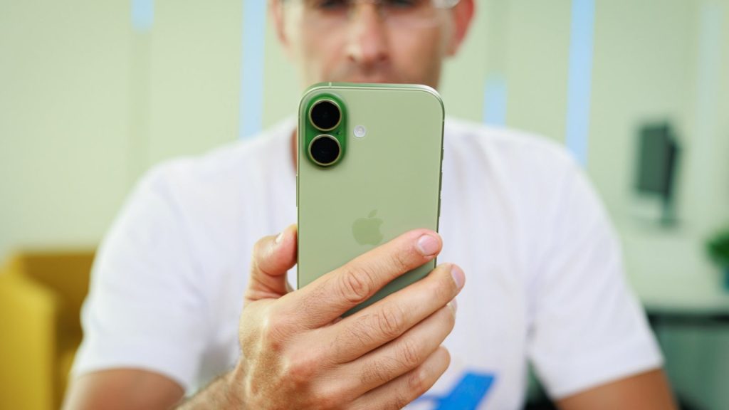 The-iPhone-17-helped-Apple-comfortably-win-a-far-more-important-Q1-2026-battle-than-smartphone-sales.jpeg