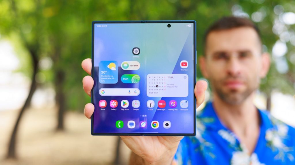Who-needs-an-Ultra-foldable-when-you-can-get-an-ultra-discount-on-the-512GB-Galaxy-Z-Fold-7.jpg