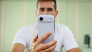 Xiaomi-admits-Apple-pulled-off-the-impossible-hardware-stunt-with-this-iPhone.jpg