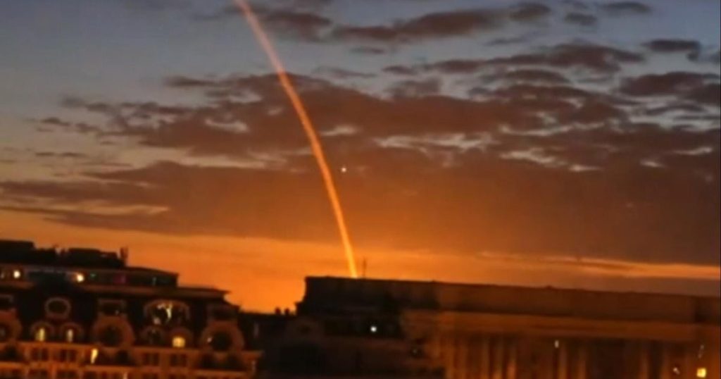 cbsn-fusion-russia-condemned-for-using-oreshnik-hypersonic-missile-in-major-attack-on-ukraine-thumbn.jpeg
