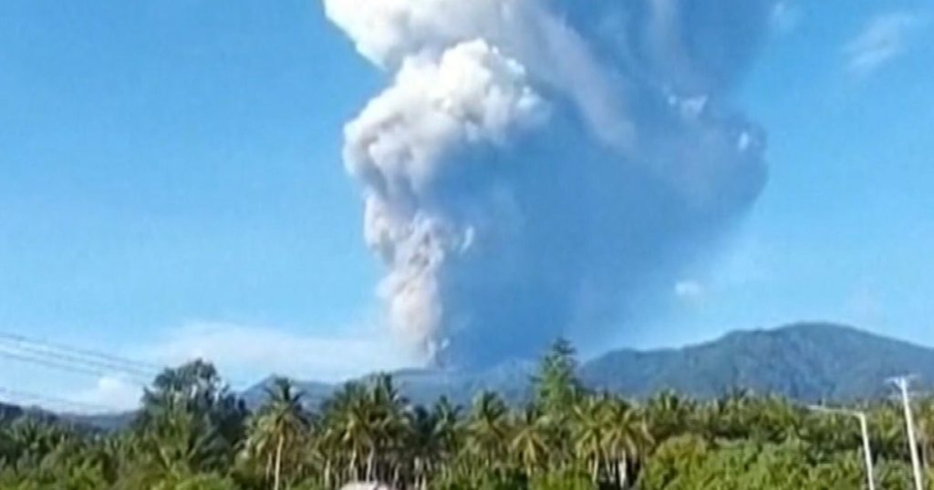 cbsn-fusion-volcano-kills-3-hikers-in-indonesia-thumbnail.jpg