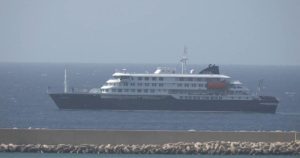 en050526.jpg