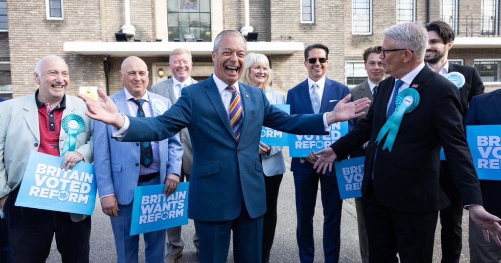 farage-2274508185.jpg