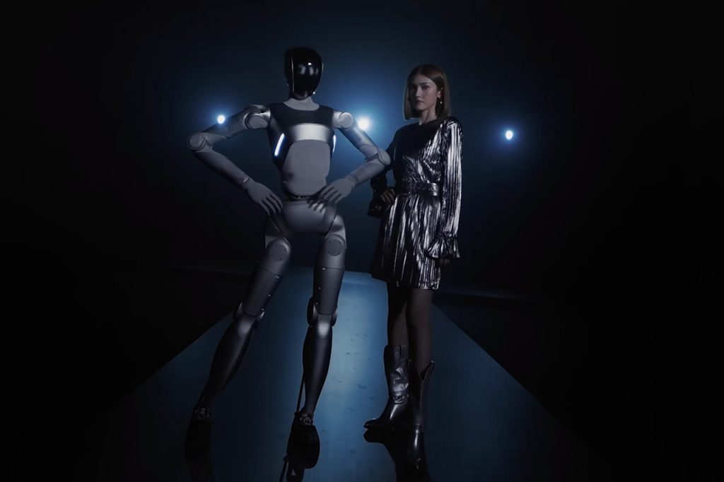 limx-luna-humanoid-robot.jpg