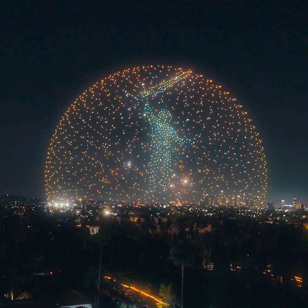 masters-of-the-universe-he-man-guinness-world-record-drone-show.jpg