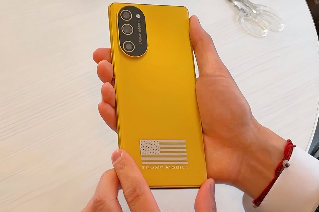 nbc-news-trump-mobile-t1-phone-hands-on-test.jpg
