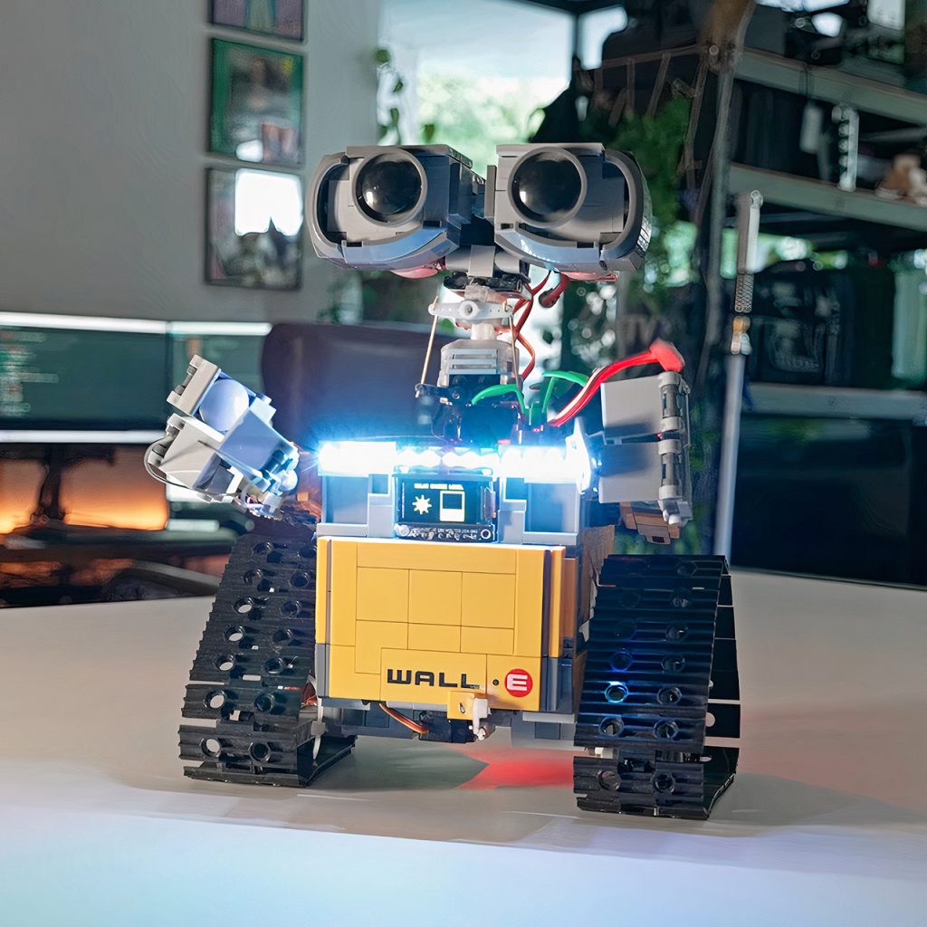 remote-controlled-lego-wall-e-robot.jpg