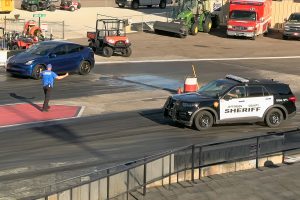 tesla-model-y-ford-police-interceptor-drag-race.jpg
