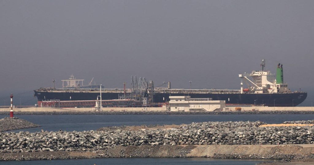 uae-fujairah-tanker-strait-hormuz.jpg
