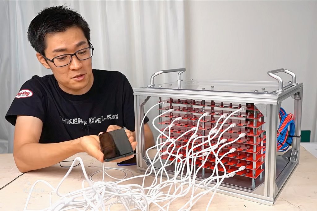 usb-c-hub-100-device-charging.jpg