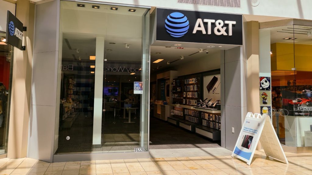 AT-Ts-secret-sauce-may-allow-it-to-shut-down-its-obsolete-copper-network-in-California.jpg