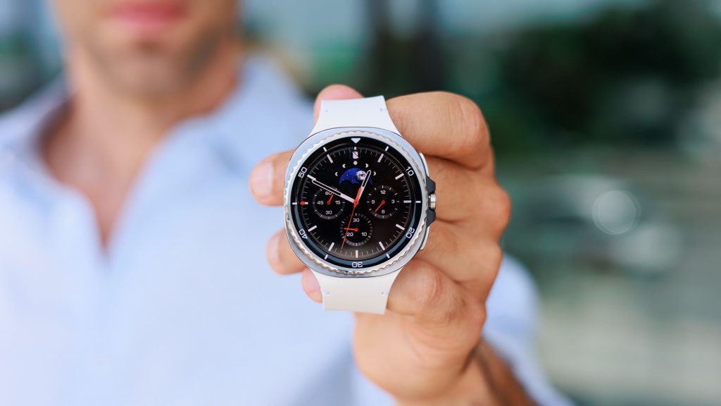 Amazon-makes-the-Galaxy-Watch-8-Classic-with-LTE-a-lot-harder-to-pass-up.jpg