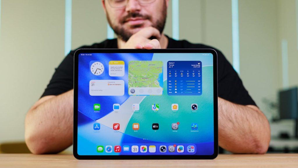 Apple-raises-prices-on-a-range-of-products-and-the-tech-giant-loses-billions-in-valuation.jpg