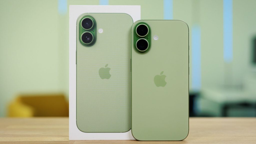 Apples-iPhone-17-eclipses-the-Galaxy-S26-Ultra-in-US-China-India-Germany-UK-and-France-sales.jpg