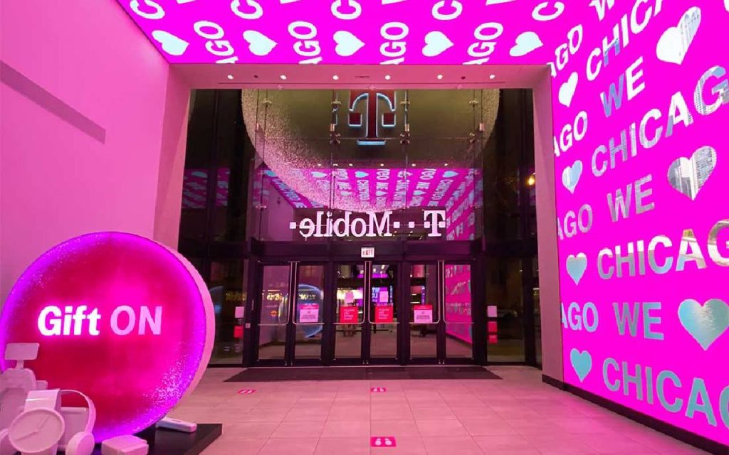 Bold-new-T-Mobile-bet-has-customers-grimacing.jpg