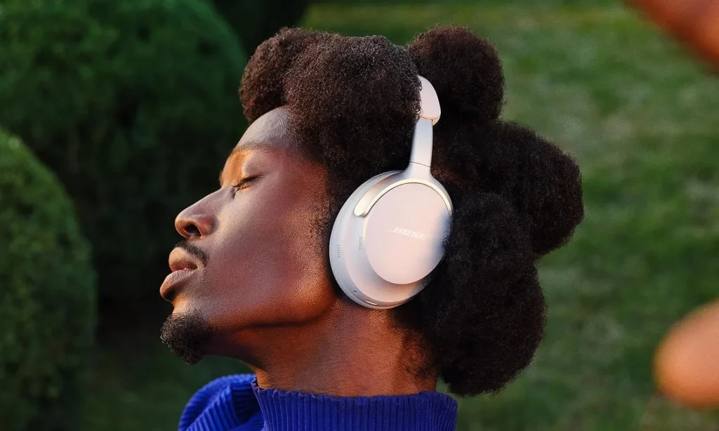 Boses-flagship-QuietComfort-Ultra-is-40-off-on-Amazon.jpg