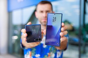 Galaxy-Z-Fold-8-and-Flip-8-may-copy-the-most-controversial-iPhone-17-Pro-color-choice.jpg