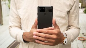 Google-wants-to-use-your-old-phone-to-power-a-data-center.jpg