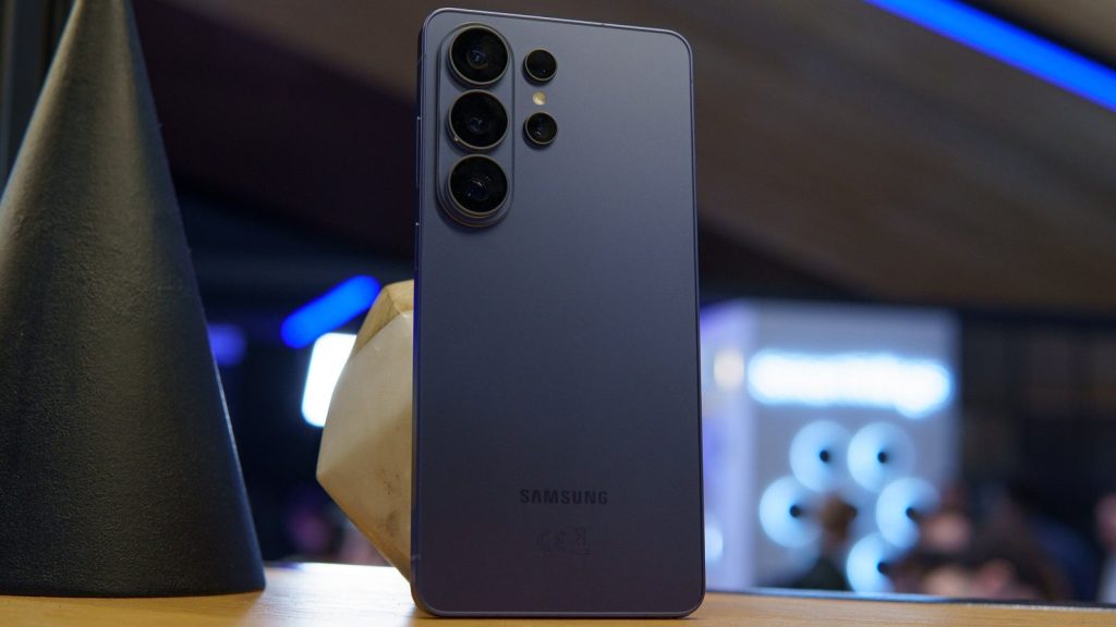 Heres-how-you-can-save-an-incredible-500-on-Samsungs-towering-Galaxy-S26-Ultra-sans-trade-in.jpg