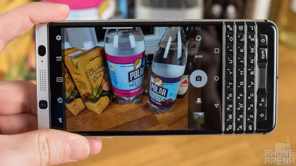 Render-of-new-hybrid-HMD-phone-gives-off-BlackBerry-vibe.jpg