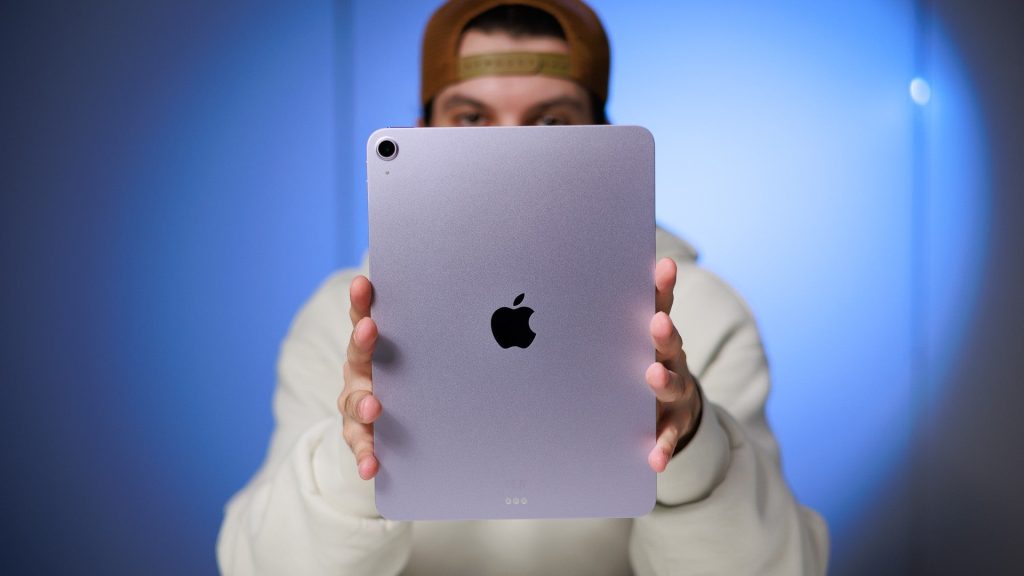 The-iPad-Air-M3-is-selling-like-hotcakes-in-Amazons-latest-sale.jpg