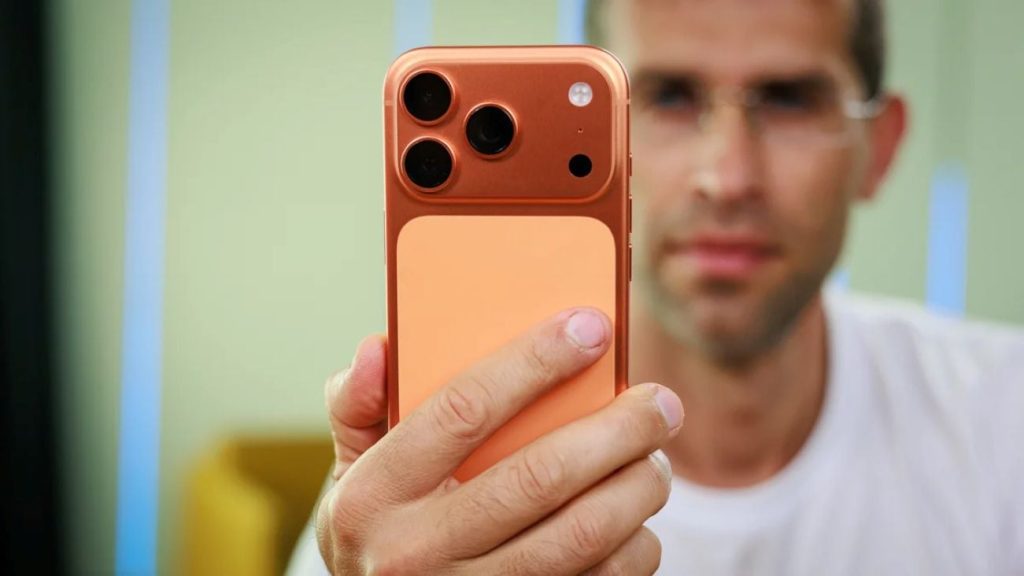Your-iPhone-records-every-tap-and-theres-no-way-to-turn-it-off-worried-much.jpg