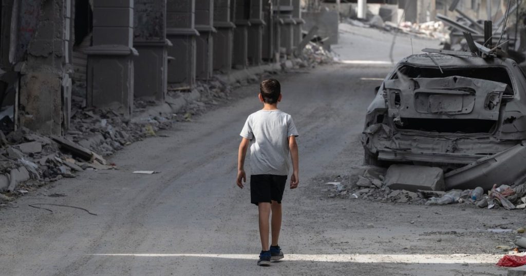 cbsn-fusion-lebanese-civilians-divided-over-israel-hezbollah-conflict-thumbnail.jpg