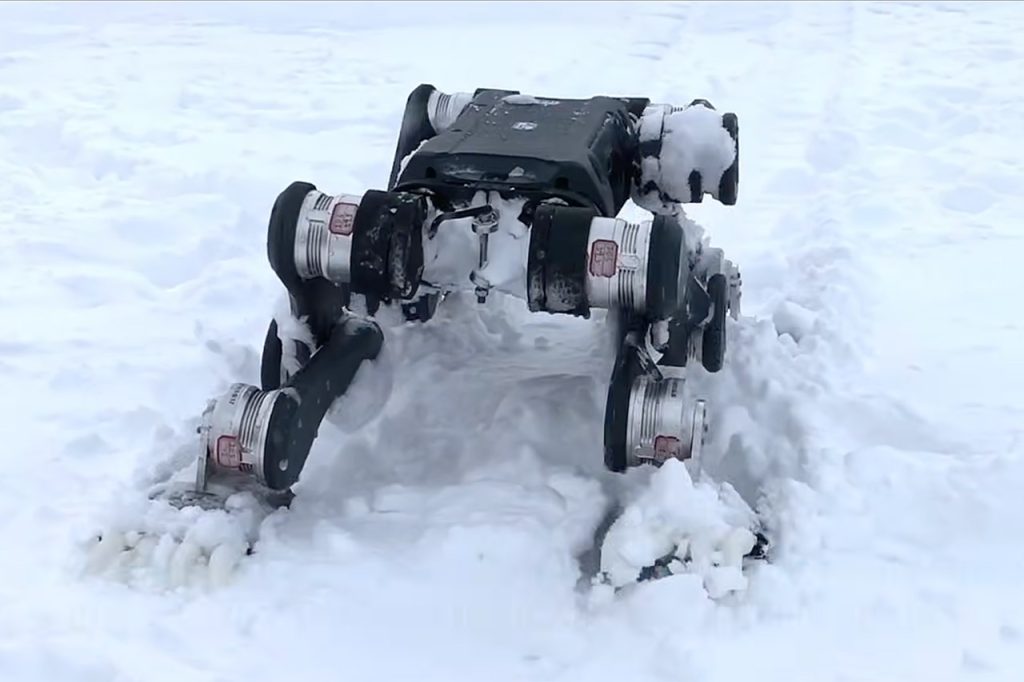 deep-robotics-lynx-s10-prototype-paws-arctic.jpg