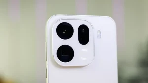 iPhone-18-Pro-may-get-a-competitor-thatll-make-you-hate-both-its-camera-and-battery.jpg