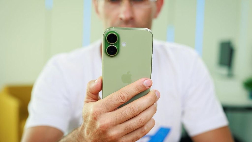 iPhone-18-rumor-makes-it-the-best-iPhone-deal-ever.jpg