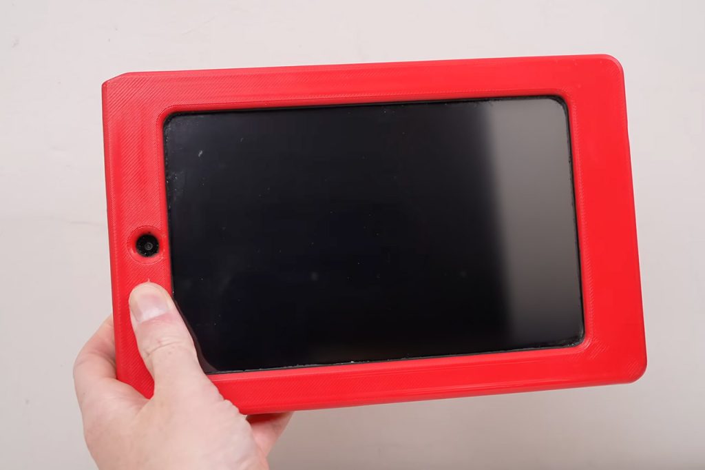 inside-prison-tablet-breaking-in.jpg