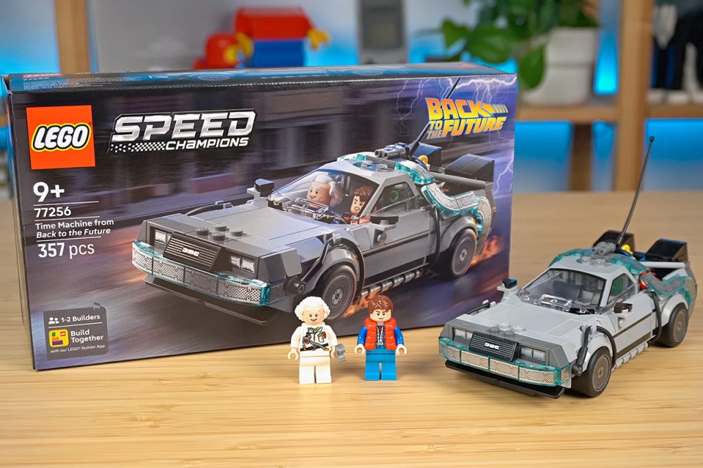 lego-speed-champions-time-machine-from-back-to-the-future-set-77256.jpg