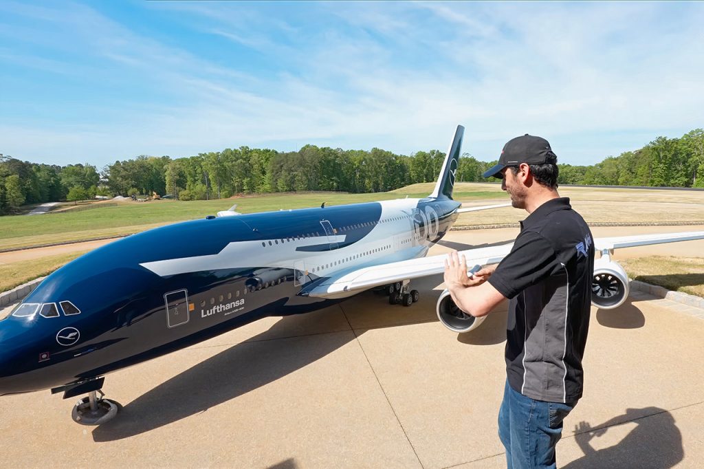 ramy-rc-worlds-largest-remote-controlled-rc-airbus-a380-jet.jpg